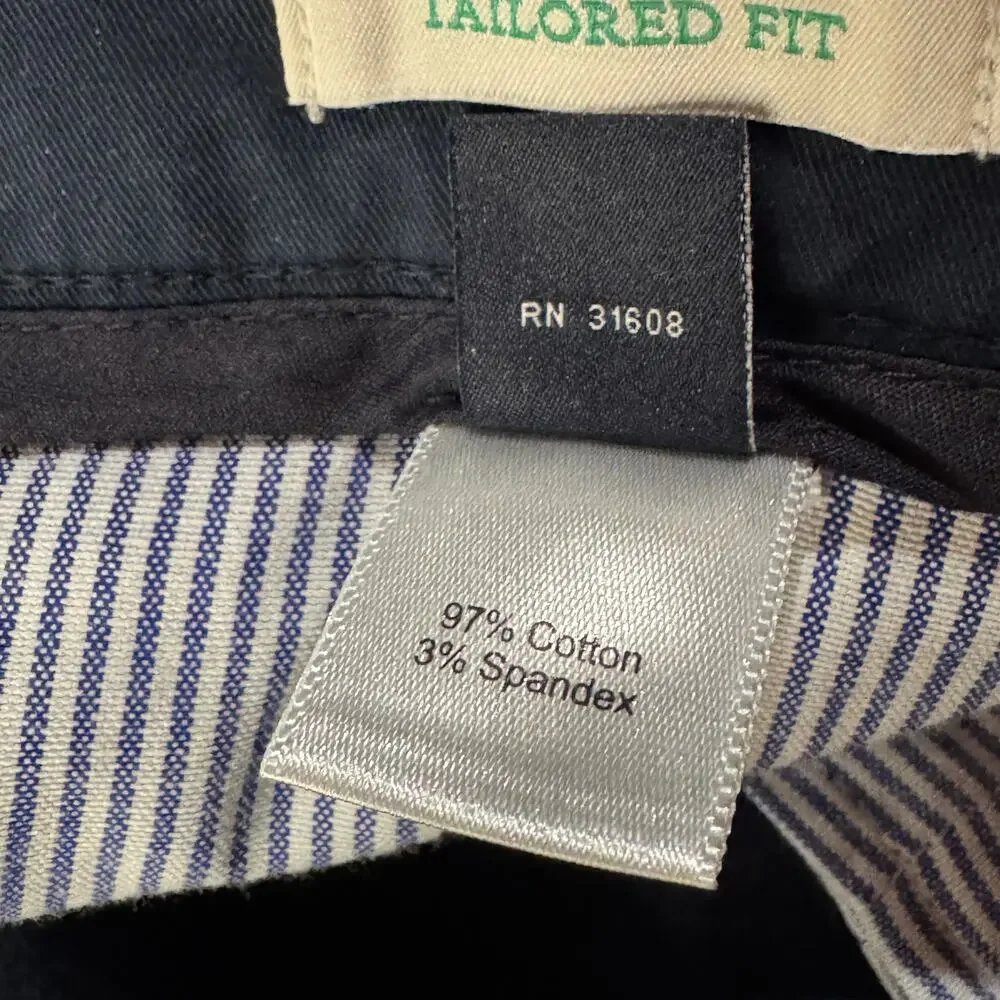 Jos. A. Bank Mens SZ 46R Comfort Stretch 9 in Shorts Tailored Fit Navy Blue New